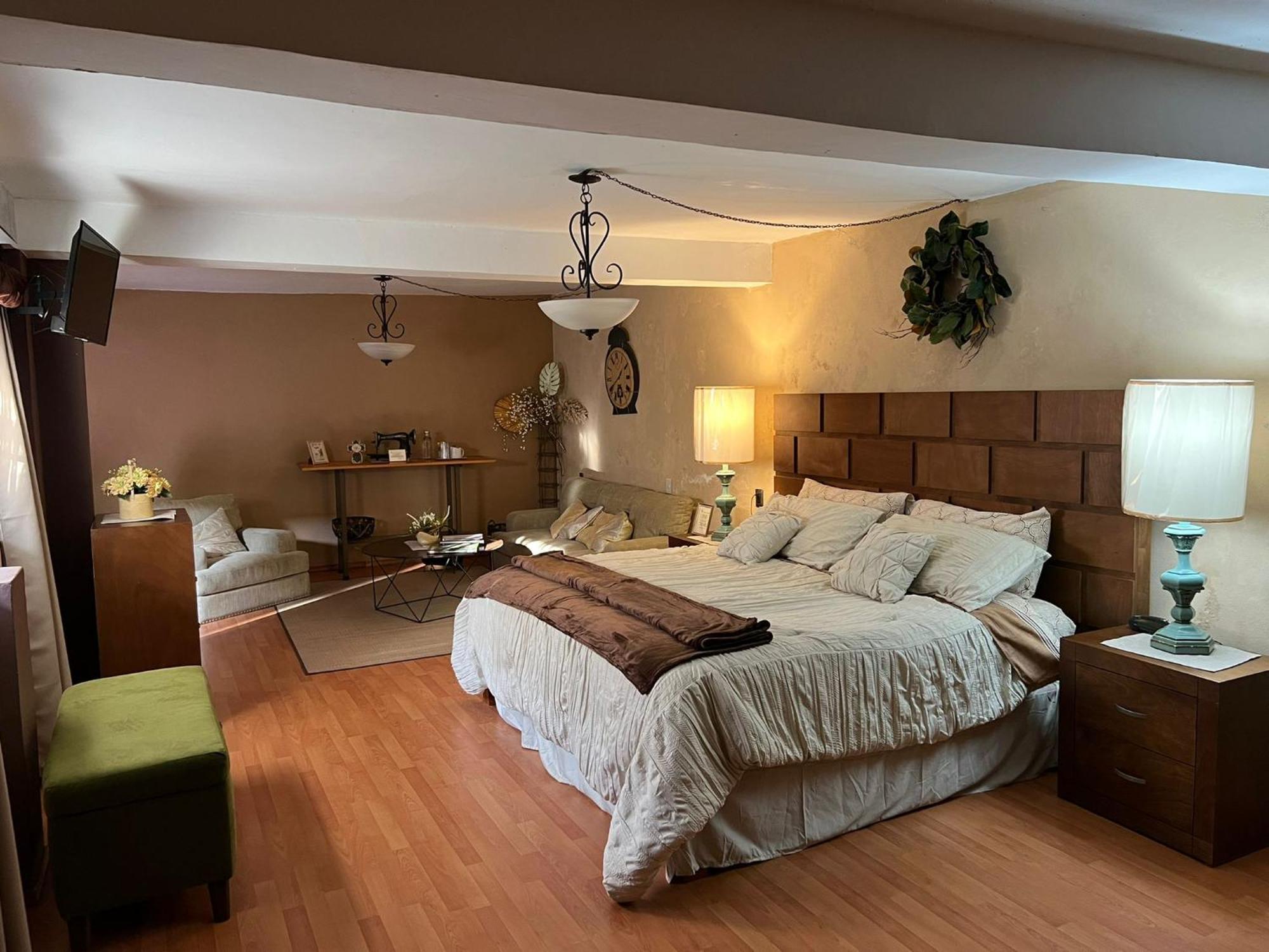 Casa De Escaleras Hotel