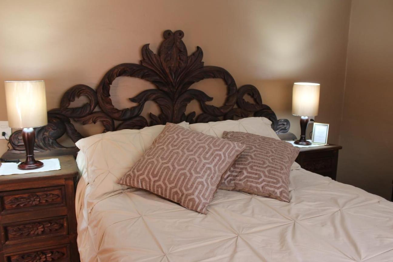 Casa De Escaleras Hotel